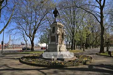 Escultura «Pedro Menéndez de Avilés» en Avilés