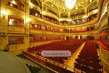 Teatro Armando Palacio Valdés