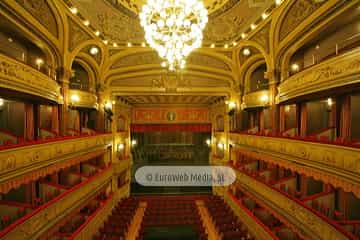 Teatro Armando Palacio Valdés