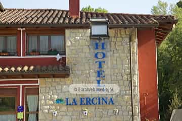 Exteriores. Hotel rural La Ercina