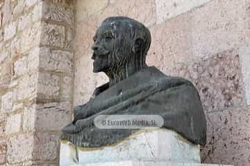 Escultura «Juan Vázquez de Mella y Fanjul»