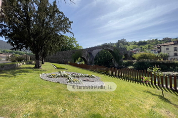 «Puente romano» sobre el río Sella en Cangas de Onís