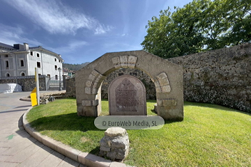 «Puente romano» sobre el río Sella en Cangas de Onís