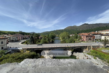 «Puente romano» sobre el río Sella en Cangas de Onís