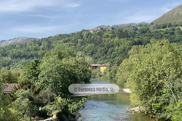 «Puente romano» sobre el río Sella en Cangas de Onís