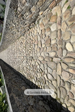 «Puente romano» sobre el río Sella en Cangas de Onís