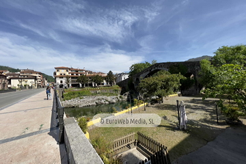 «Puente romano» sobre el río Sella en Cangas de Onís