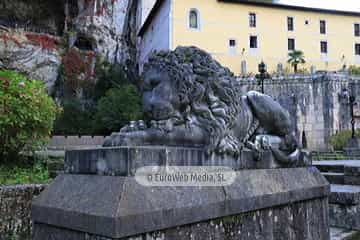 Escultura «Los Leones»