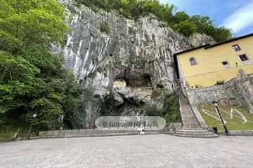 Santa Cueva