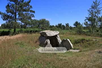 Necrópolis Megalítico-tumular de El Monte Areo