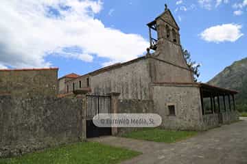Iglesia de Santiago de Gobiendes
