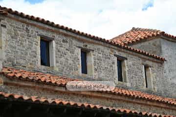 Iglesia de Santiago de Gobiendes