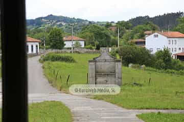 Iglesia de Santiago de Gobiendes
