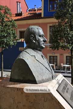 Escultura «Arturo Arias»