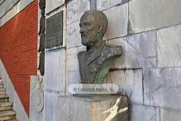 Escultura «Monumento a Claudio Alvargonzález Sánchez»