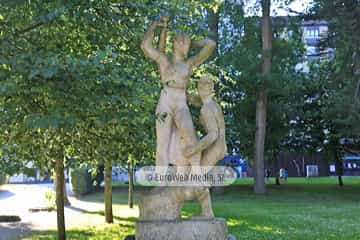 Escultura «Desnudos»
