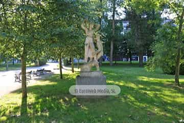 Escultura «Desnudos»