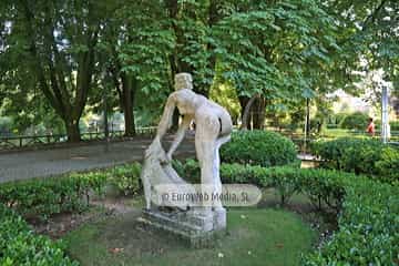 Escultura «Diana cazadora»