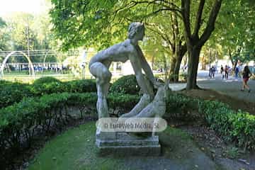 Escultura «Diana cazadora»