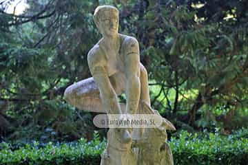 Escultura «Diana cazadora»