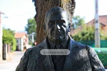 Escultura «Dionisio Cifuentes»