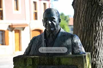 Escultura «Dionisio Cifuentes»