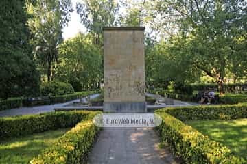 Escultura «Alexander Fleming» en Gijón