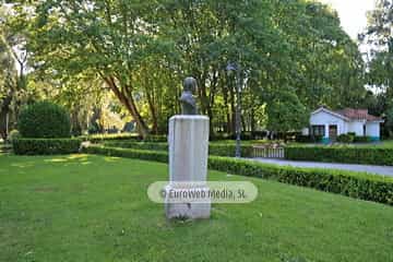 Escultura «Monumento a Manuel Rodríguez Lana, Marola»