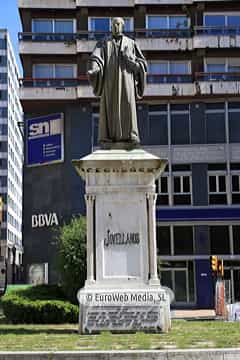 Escultura «Monumento a Jovellanos» (Gijón). Escultura «Monumento a Jovellanos»