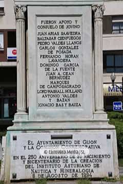 Escultura «Monumento a Jovellanos» (Gijón). Escultura «Monumento a Jovellanos»