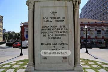 Escultura «Monumento a Jovellanos» (Gijón). Escultura «Monumento a Jovellanos»