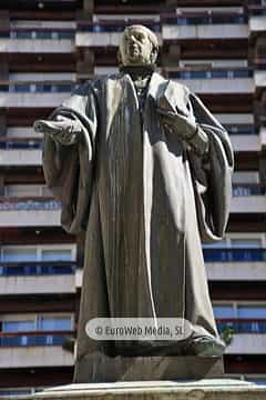 Escultura «Monumento a Jovellanos» (Gijón). Escultura «Monumento a Jovellanos»