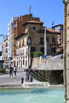 Escultura «Monumento al Rey Don Pelayo»