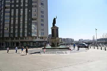 Escultura «Monumento al Rey Don Pelayo»