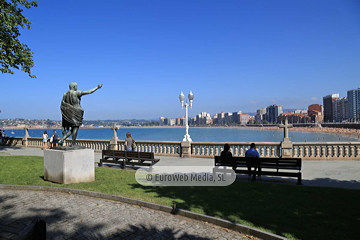 Escultura «Octavio Augusto»