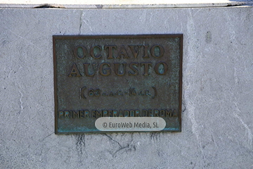 Escultura «Octavio Augusto»