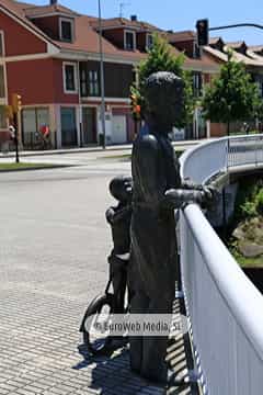 Escultura «Sentimientos» en Gijón