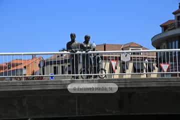 Escultura «Sentimientos» en Gijón