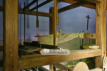 Muséu Etnográficu del Pueblu d'Asturies - Museo Etnográfico del Pueblo de Asturias