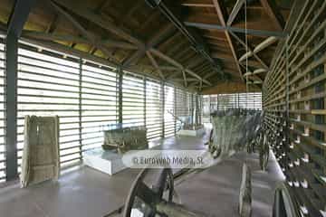 Muséu Etnográficu del Pueblu d'Asturies - Museo Etnográfico del Pueblo de Asturias