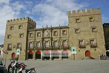 Palacio de Revillagigedo o del Marqués de San Esteban del Mar
