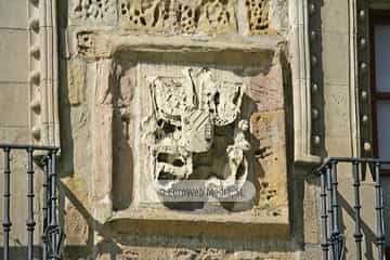 Palacio de Revillagigedo o del Marqués de San Esteban del Mar
