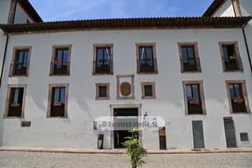 Palacio Miranda-Valdecarzana en la villa de Grado