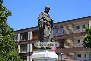 Escultura «Monumento a Posada Herrera»