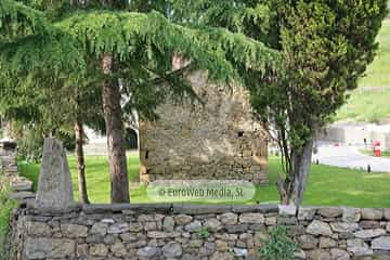 Palacio de Arriba o de los Bernardo de Miranda en Cenera