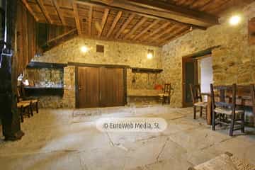Palacio de Arriba o de los Bernardo de Miranda en Cenera