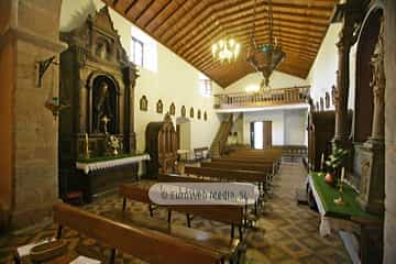 Iglesia de San Pedro de Loredo