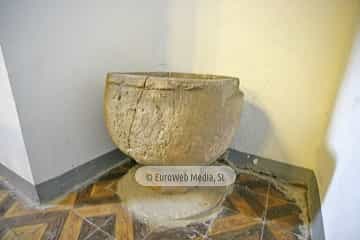 Iglesia de San Pedro de Loredo