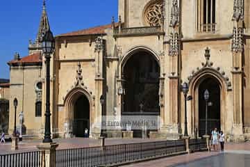 Exteriores. Catedral de Oviedo