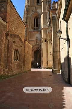 Exteriores. Catedral de Oviedo